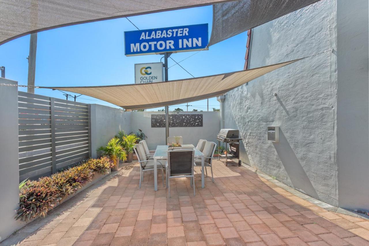 טארי Alabaster Motor Inn מראה חיצוני תמונה