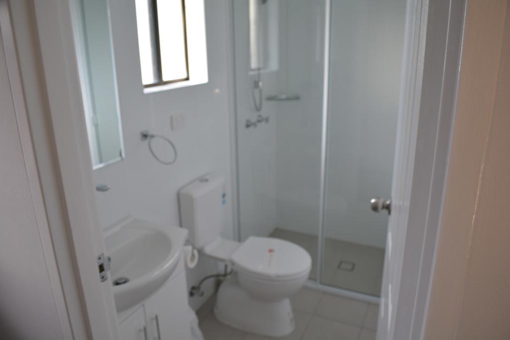 טארי Alabaster Motor Inn מראה חיצוני תמונה