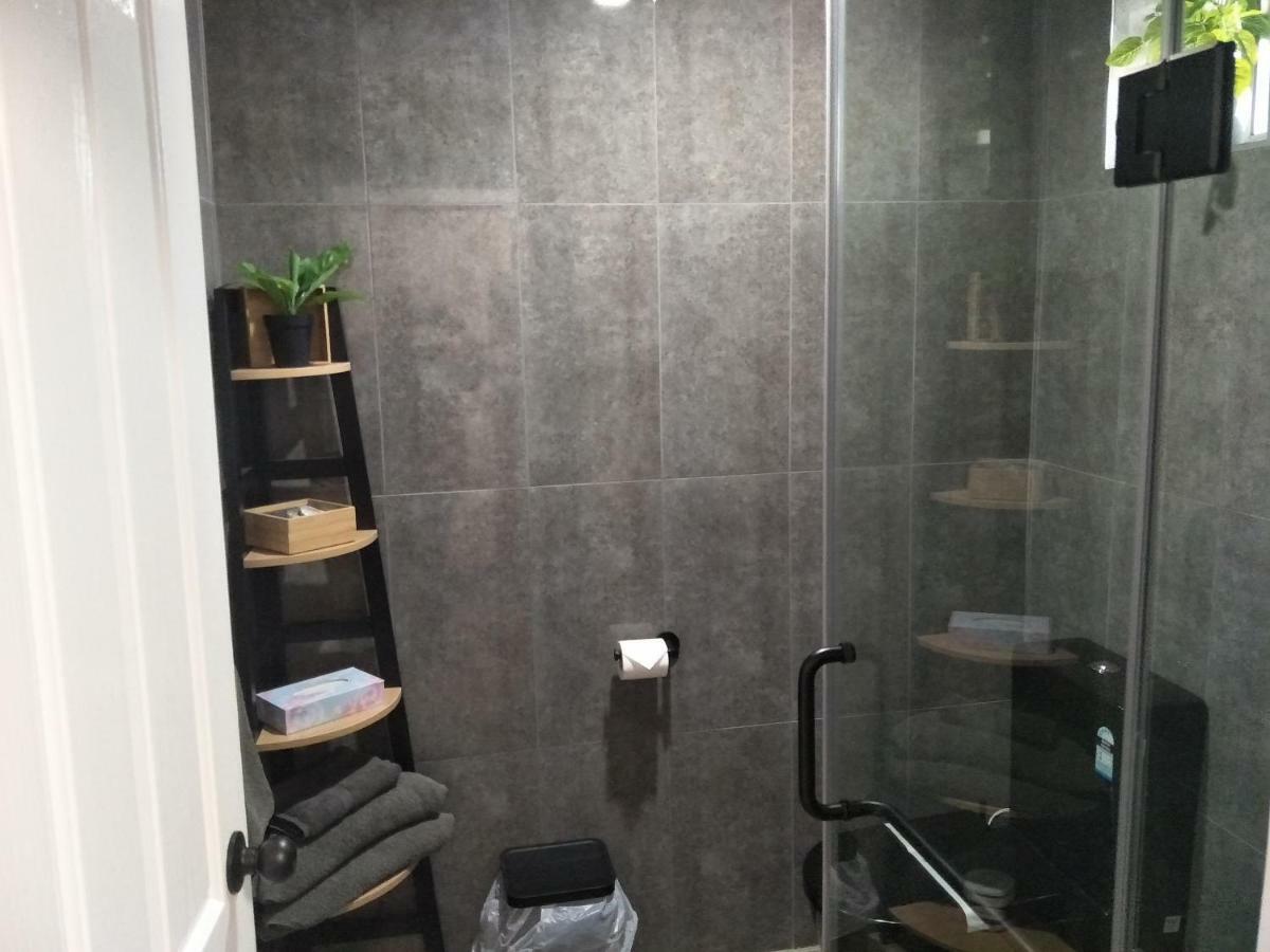 טארי Alabaster Motor Inn מראה חיצוני תמונה