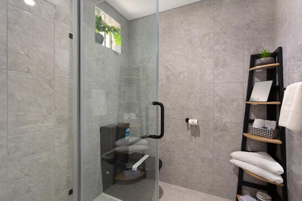 טארי Alabaster Motor Inn מראה חיצוני תמונה